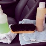 como-quitar-manchas--techo-automovil