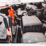 Cómo cargar la batería de un automóvil correctamente